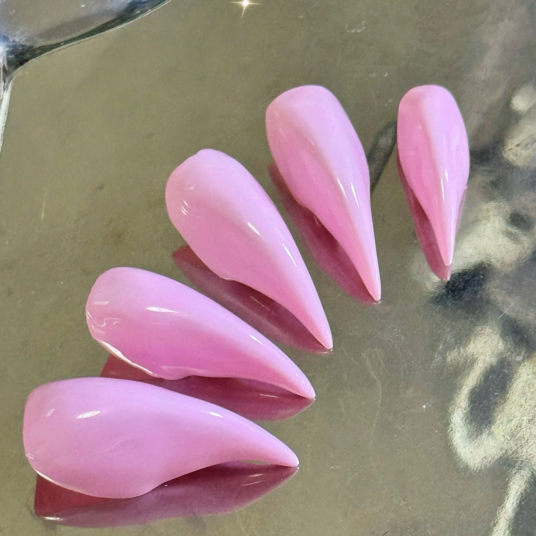 HexClaw | barbie pink nails,dragon nails,acrylic press on nails,claw press on nails,werewolf nails,press on nails,claw,armor,kawaii nails