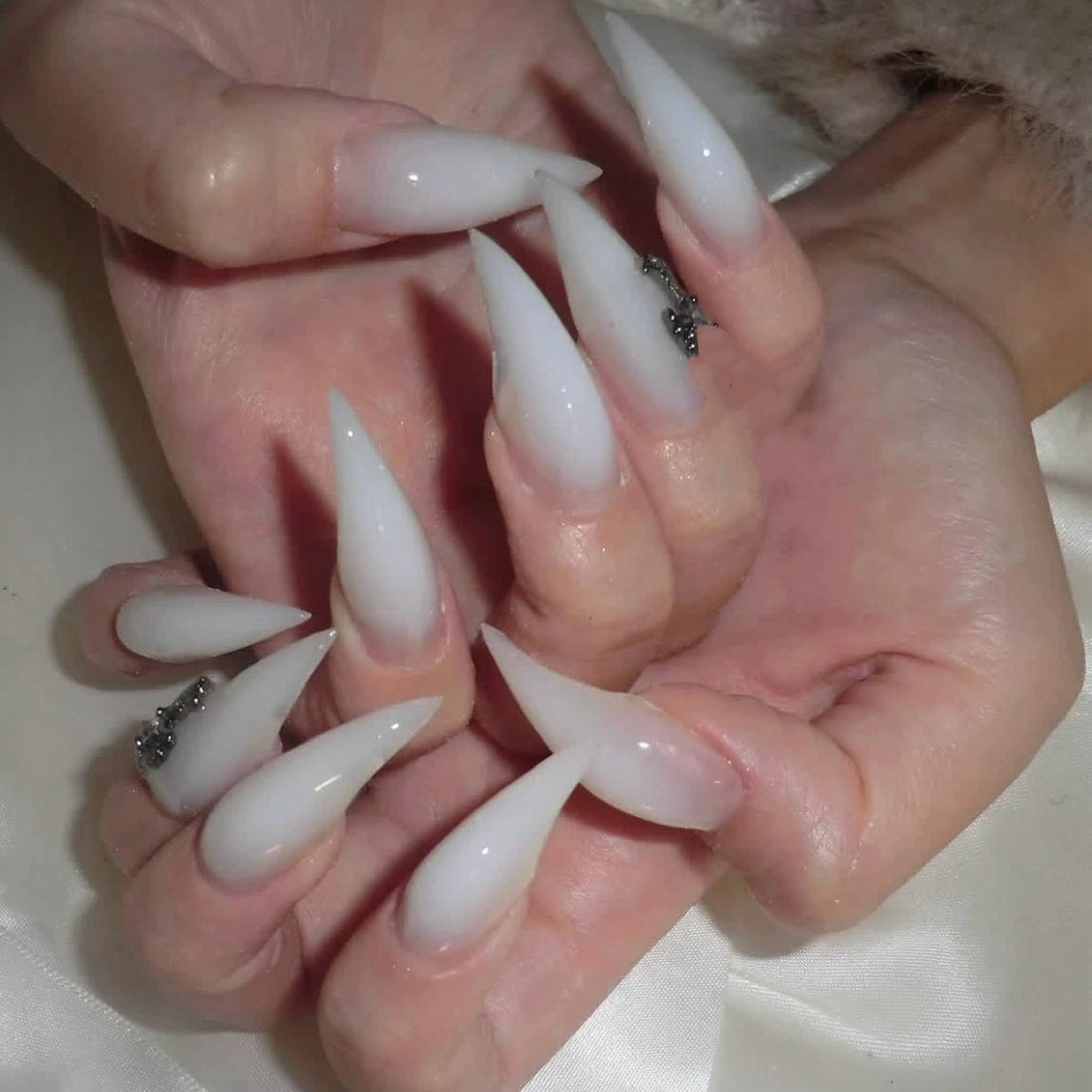 HexClaw | milky white nails,natural ombre nails,teenage nails,cat nails,acrylic press on nails,kawaii nailsclaw press on nails,nails press on,armor,claw