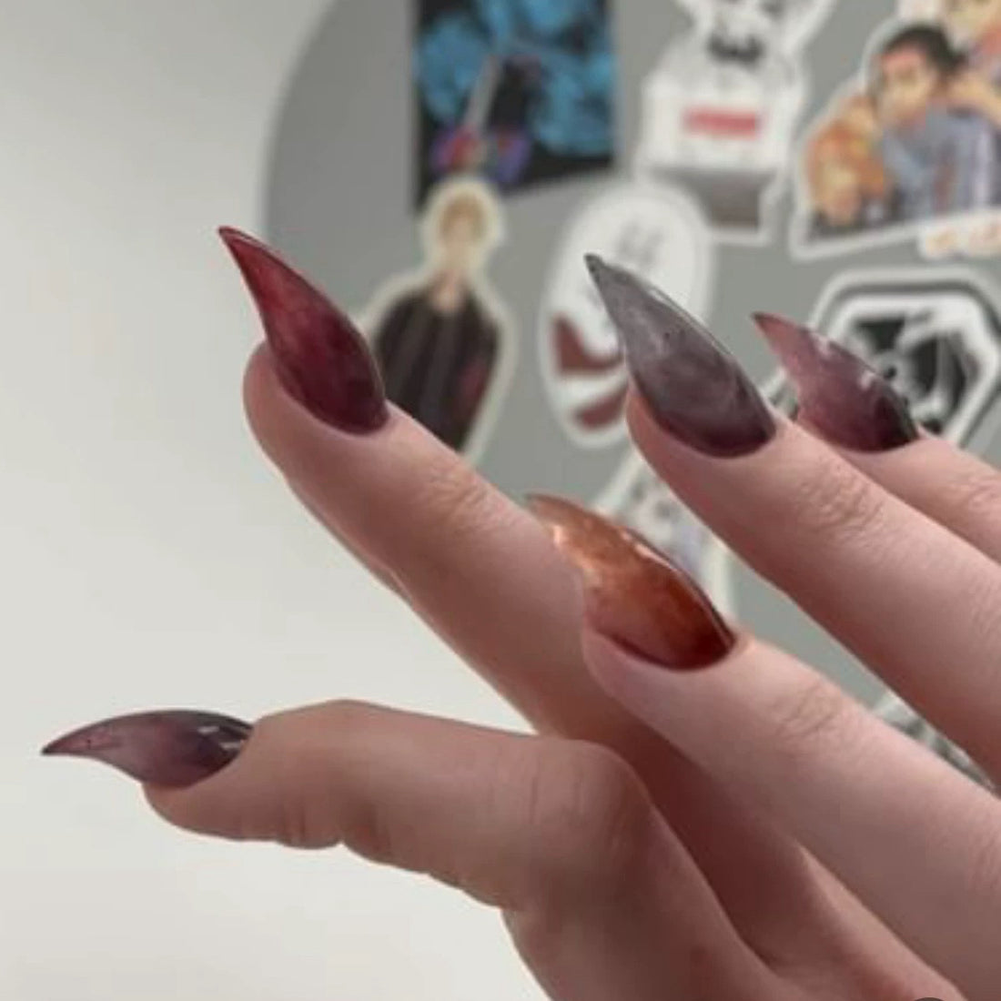 HexClaw | glass nails，gradient flame nails，werewolf press on nails，acrylic press on nails，claw press on nails，press on nails，armor，clawanime nails
