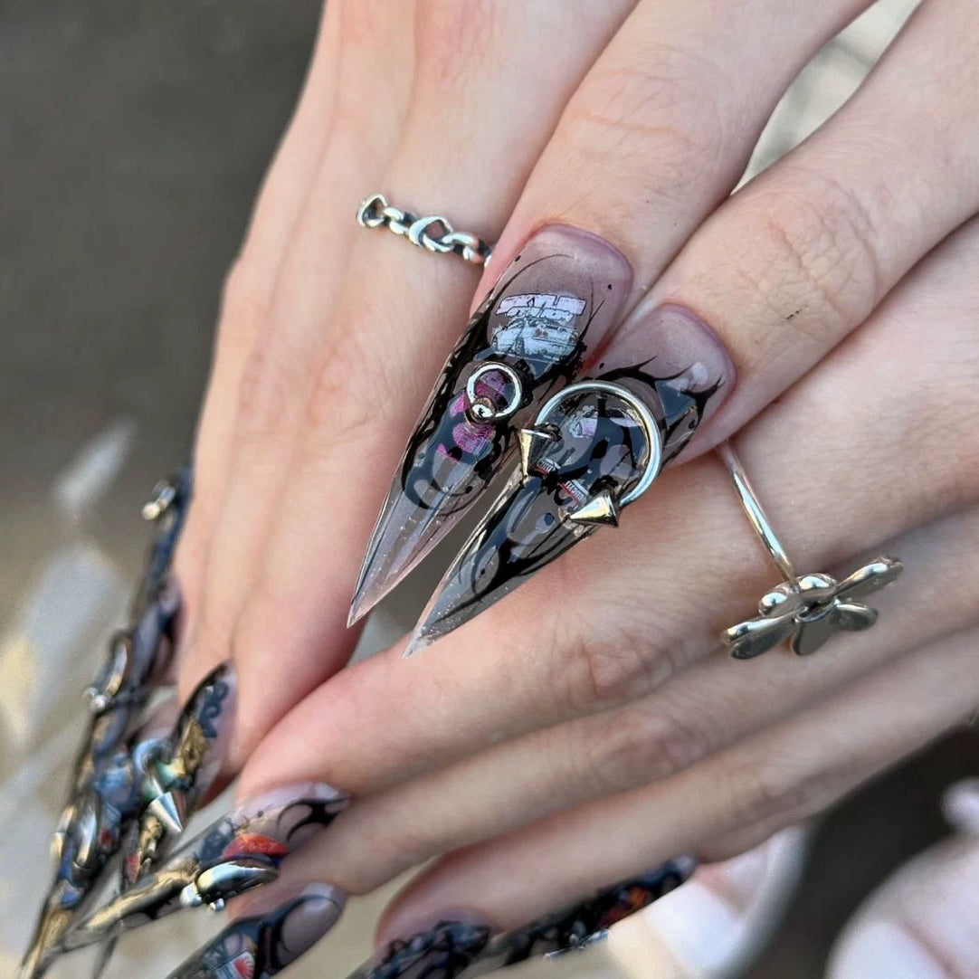 HexClaw | black and white nails，racing punk nails，hand-painted totem nails，acrylic press on nails，claw press on nails，werewolf nails，press on nails，claw，armor
