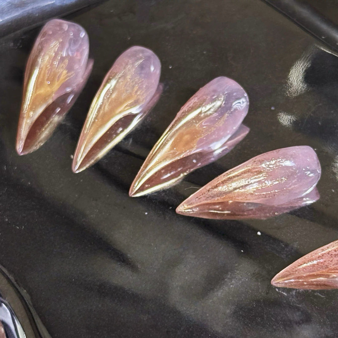 HexClaw | nude pink metallic champagne gold, werewolf nails，acrylic press on nails，claw press on nails，nails press on，armor，claw，dragon nails